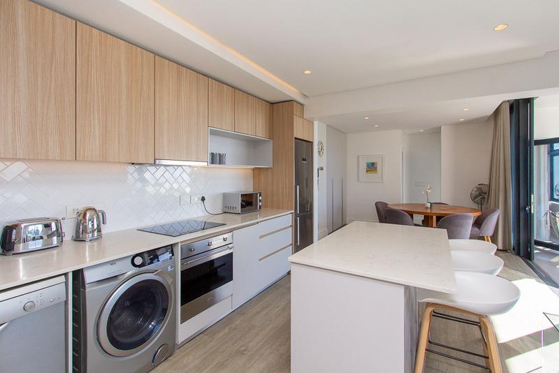 2 Bedroom Property for Sale in Sea Point Western Cape